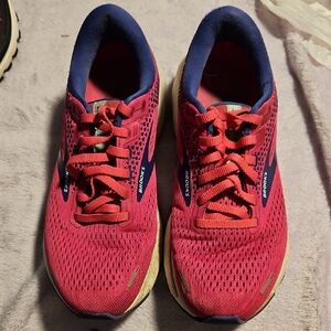 Brooks Vibrant PINK and Navy Running Shoes